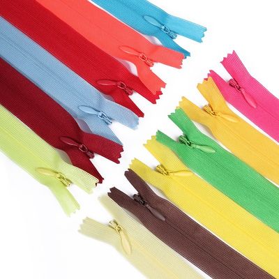 Casiones de plástico con cremallera de color