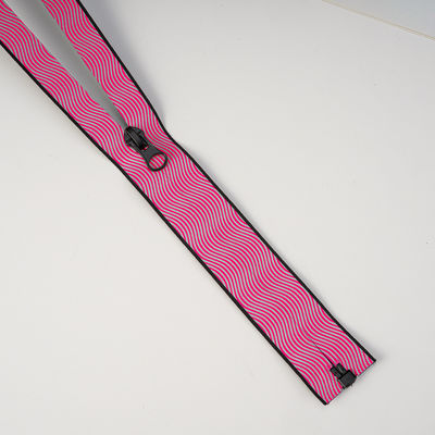 Fábrica de venta al por mayor Custom 3# 5# 7# cerradura impermeable de nylon Auto Lock Varios tipos de cerradura de nylon para bolsas de ropa