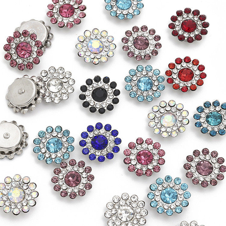 Accesorio China mayorista Rinestón Perla Diamante Cristal Botón de metal para prendas de vestir Centro de arco del cabello